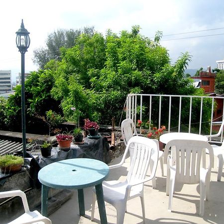 Ximenas Guest House Сан Салвадор Екстериор снимка