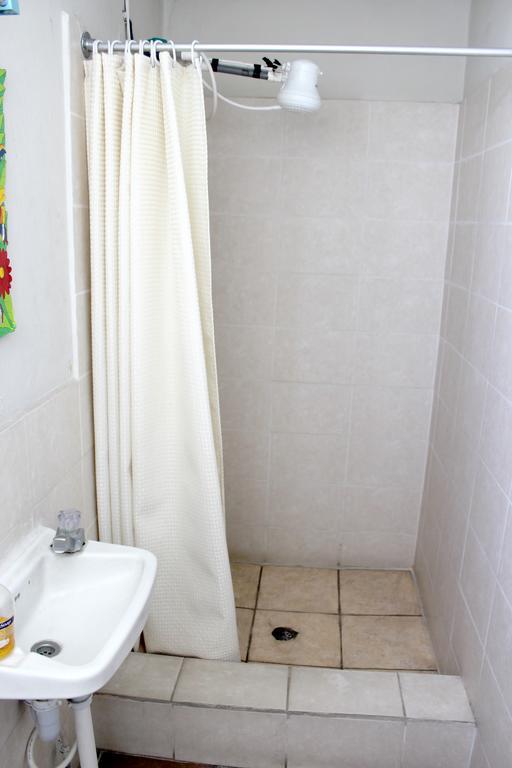 Ximenas Guest House Сан Салвадор Екстериор снимка