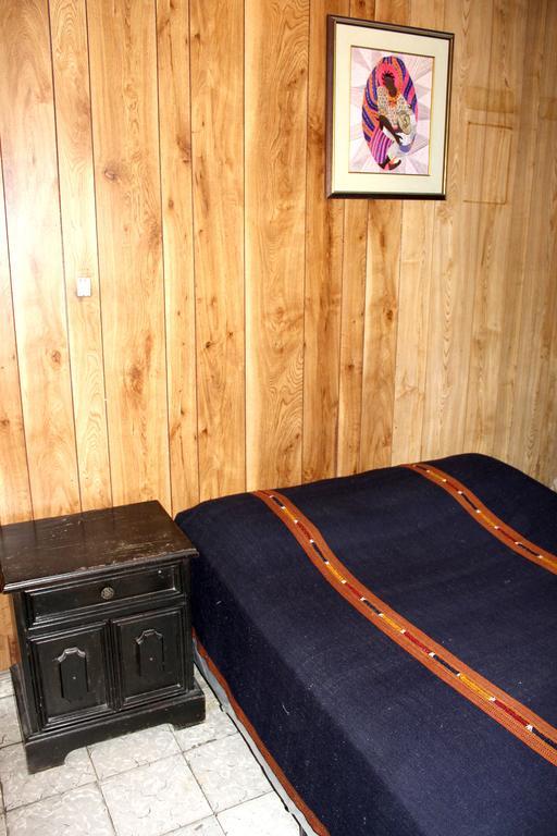 Ximenas Guest House Сан Салвадор Екстериор снимка